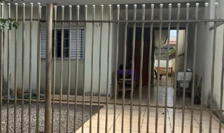 Imóvel 2190607 ['8444413027334'] - ['RUA LIBERTADOR SAN MARTIM,N. 314  CS.B, QD.355 LT.06, CONJUNTO HABITACIONAL REQUIAO - CEP: 87047-416, MARINGA - PARANA'] ['Conj. Hab. Requiao'] - ['Maringá']/['PR'] - 1