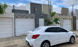 Imóvel 2216429 ['8444425106374'] - ['RUA DO MARMORE,N. 380 A  LT 22 QD BT, DOM AVELAR - CEP: 56322-260, PETROLINA - PERNAMBUCO'] ['Dom Avelar'] - ['Petrolina']/['PE'] - 1