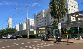 Imóvel 2240647 ['8787701216151'] - ['AVENIDA PREFEITO MILTON RIBEIRO MENEZES,N. 715 APTO. 303 2º PAVIMENTO, TORRE 09,,  N.351, CONJUNTO HABITACIONAL DOUTOR FARID - CEP: 86087-620, LONDRINA - PARANA'] ['Jacutinga'] - ['Londrina']/['PR'] - 1